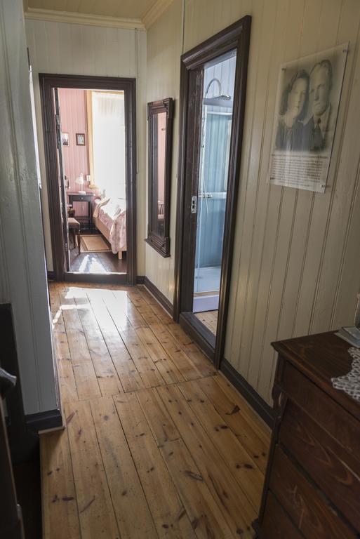 Einarshusid Guesthouse Bolungarvík Eksteriør bilde