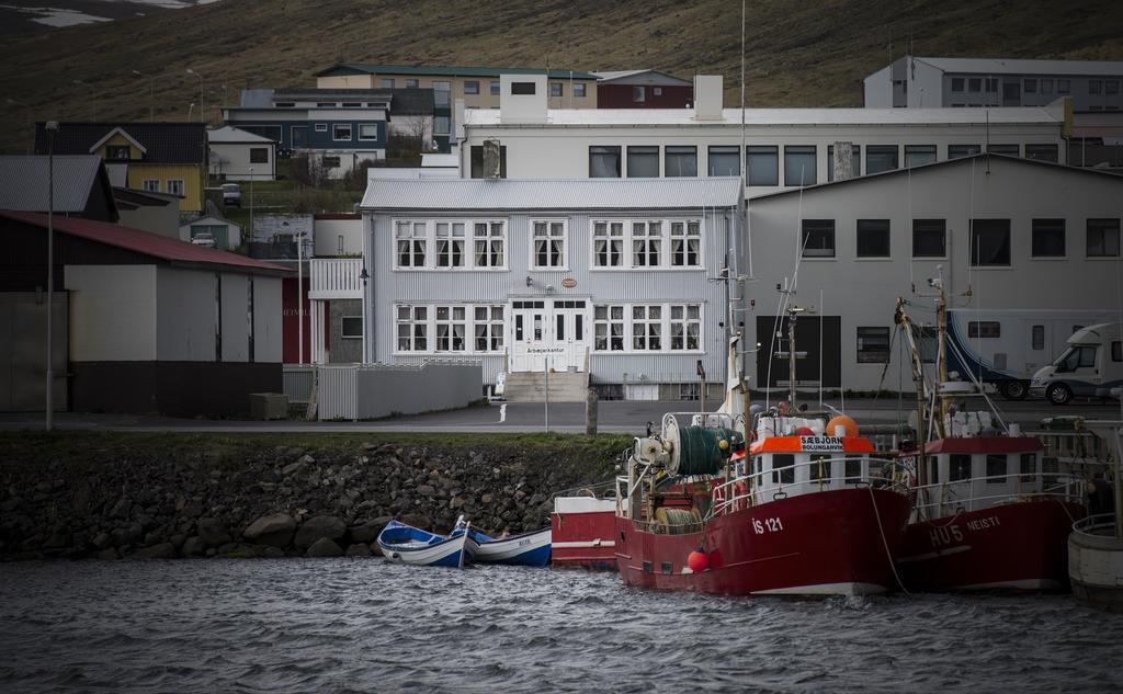 Einarshusid Guesthouse Bolungarvík Eksteriør bilde